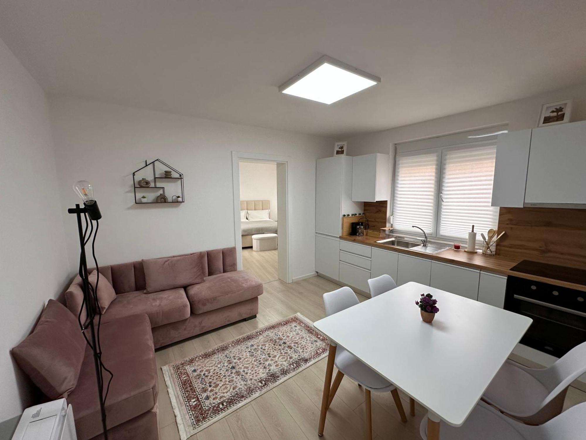 Cosy Staycation Тирана Екстериор снимка